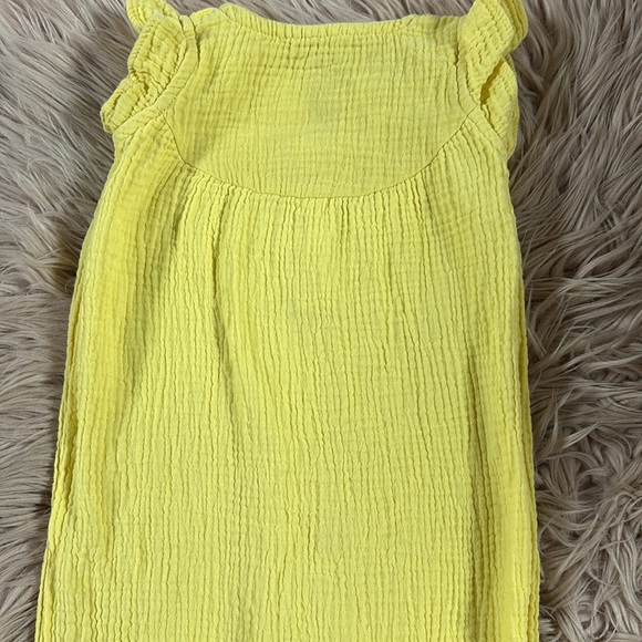 Beautiful Yellow Romper - Picture 4 of 4